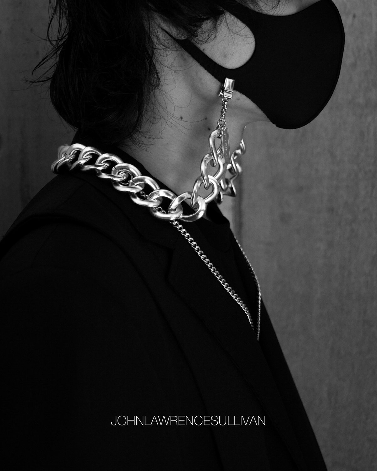 ジョン ローレンス サリバンとヨシコクリエーションのマスクホルダーが