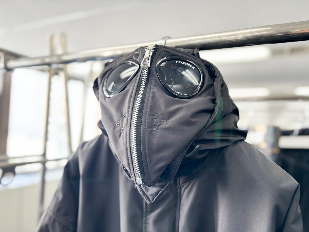 アイ ジュンヤ ワタナベ マン×シーピー カンパニー、顔を覆える