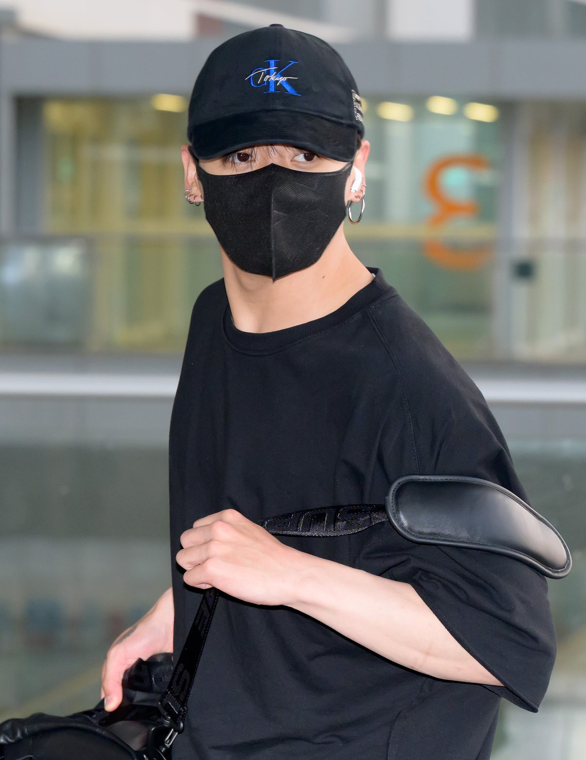 カルバン・クラインがBTS・ジョングク着用キャップを数量限定で再販