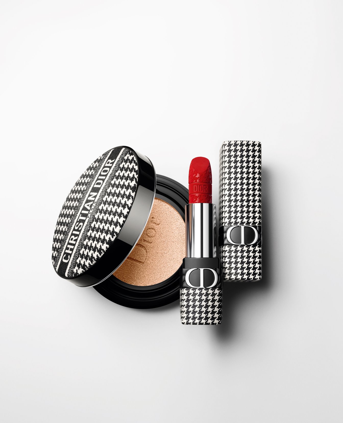 ディオール」のニュー ルックがメイクに 千鳥格子デザインのリップや
