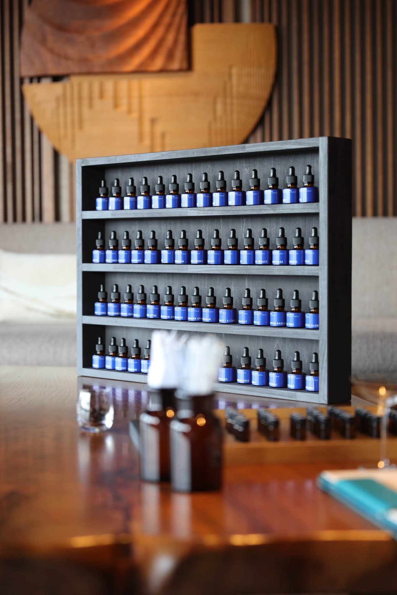 香水連載 vol.20】日本のアロマ調香デザイナーが立ち上げた、木々が