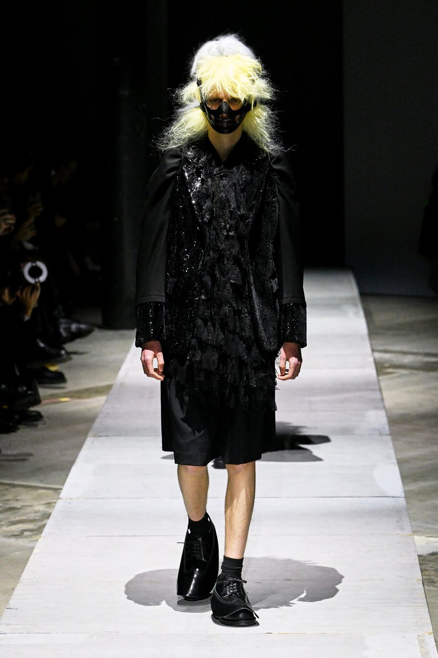 閉塞した世界における川久保玲の思考、「コム デ ギャルソン オム