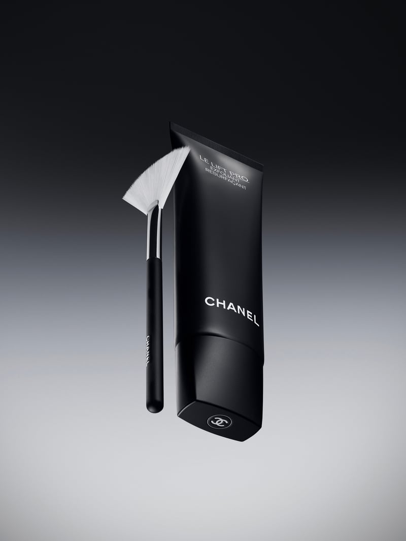 シャネル「LL プロ」シリーズからピールマスクが登場 つるりと均一な肌