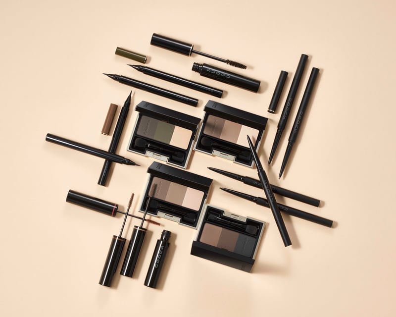 SUQQUが新アイブロウアイテムを発売 上品なツヤ感を叶えるハイライターも