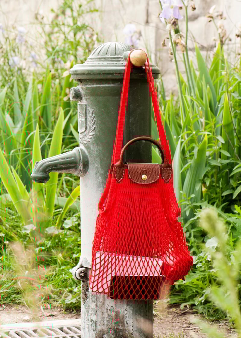 ロンシャン×フィルトのネットバッグから新色登場、レッドとネイビーを展開