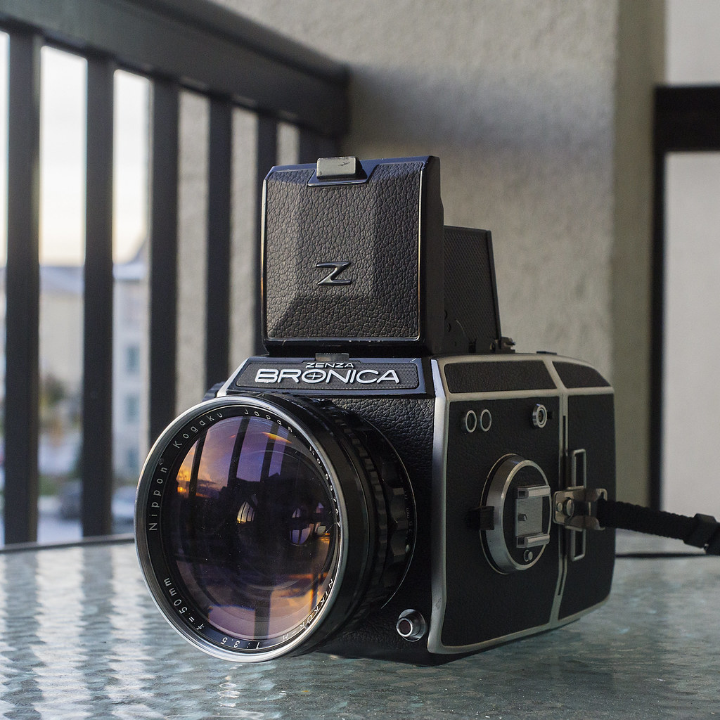 CCR Review 77 – Zenza Bronica EC – Alex Luyckx | Blog