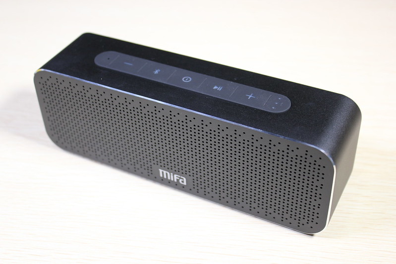 Amazonで熱い！TWSスピーカーを開封してみた。【MIFA A20 Bluetooth