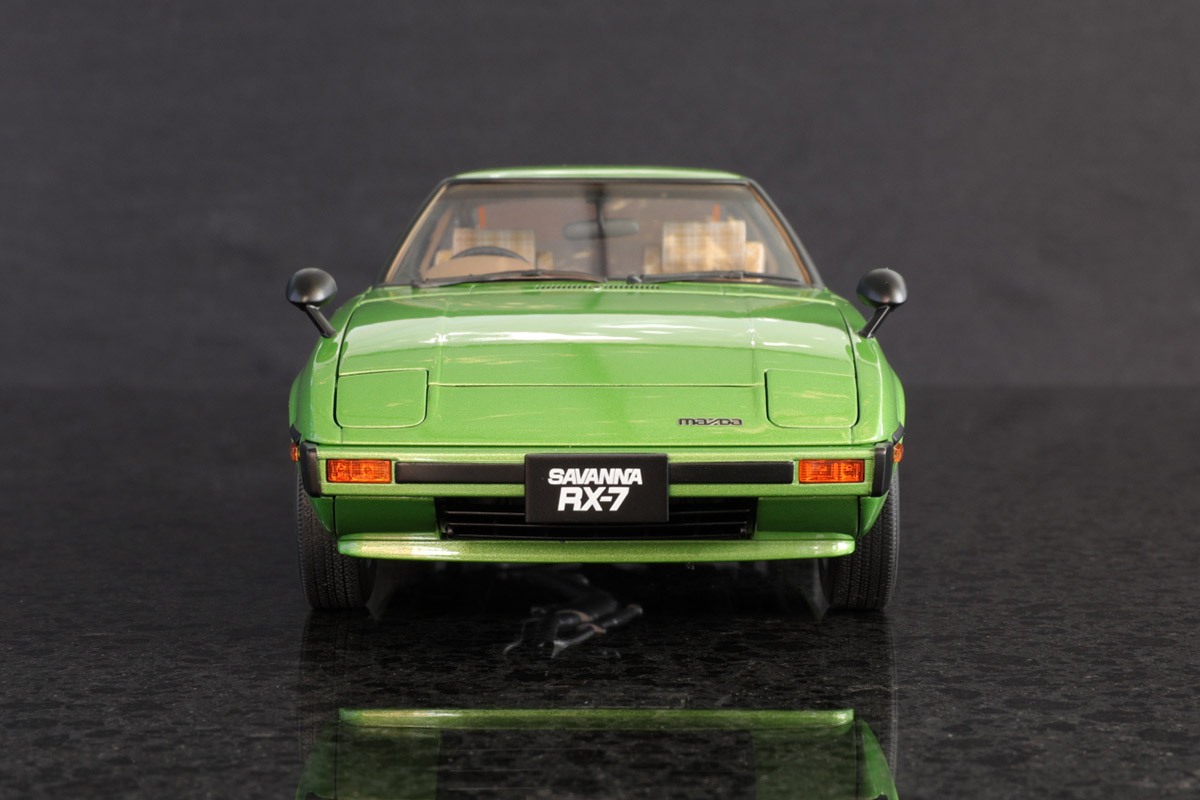 AUTOart 1:18 Mazda RX-7 (SA22C) Savanna (green) fresh photos