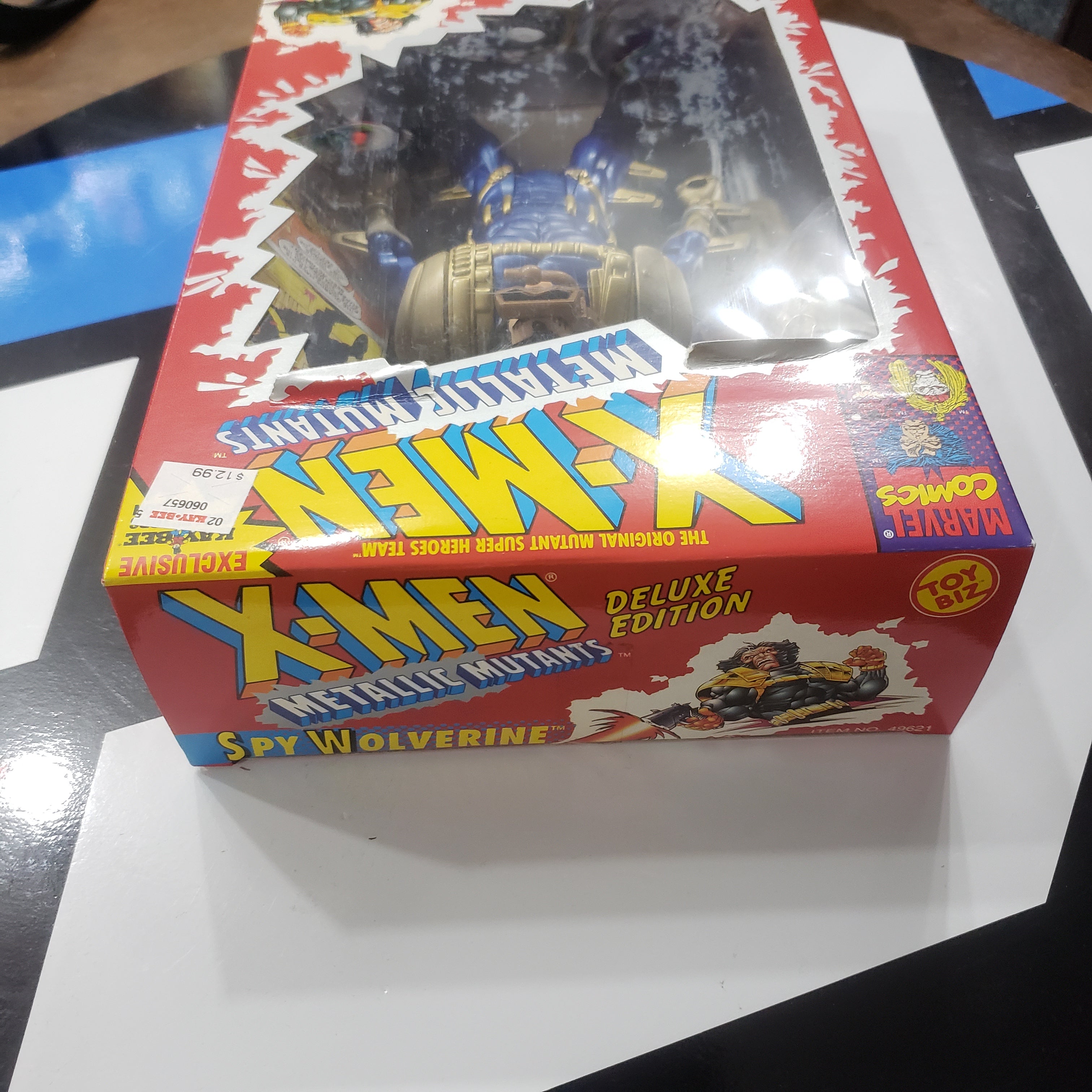 Marvel ToyBiz X-Men Metallic Mutants Spy Wolverine 10