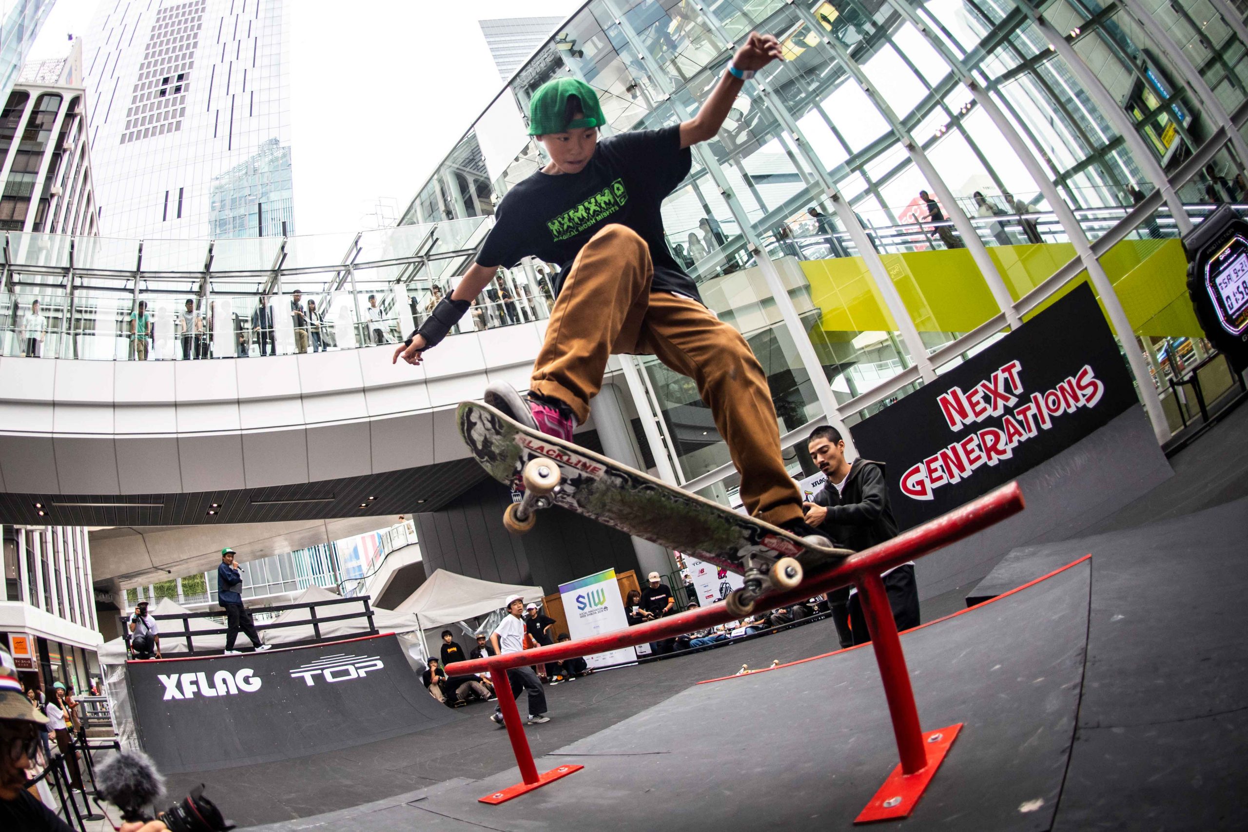 5,000人の観衆が大興奮！渋谷のド真ん中でストリートの若き才能が激突