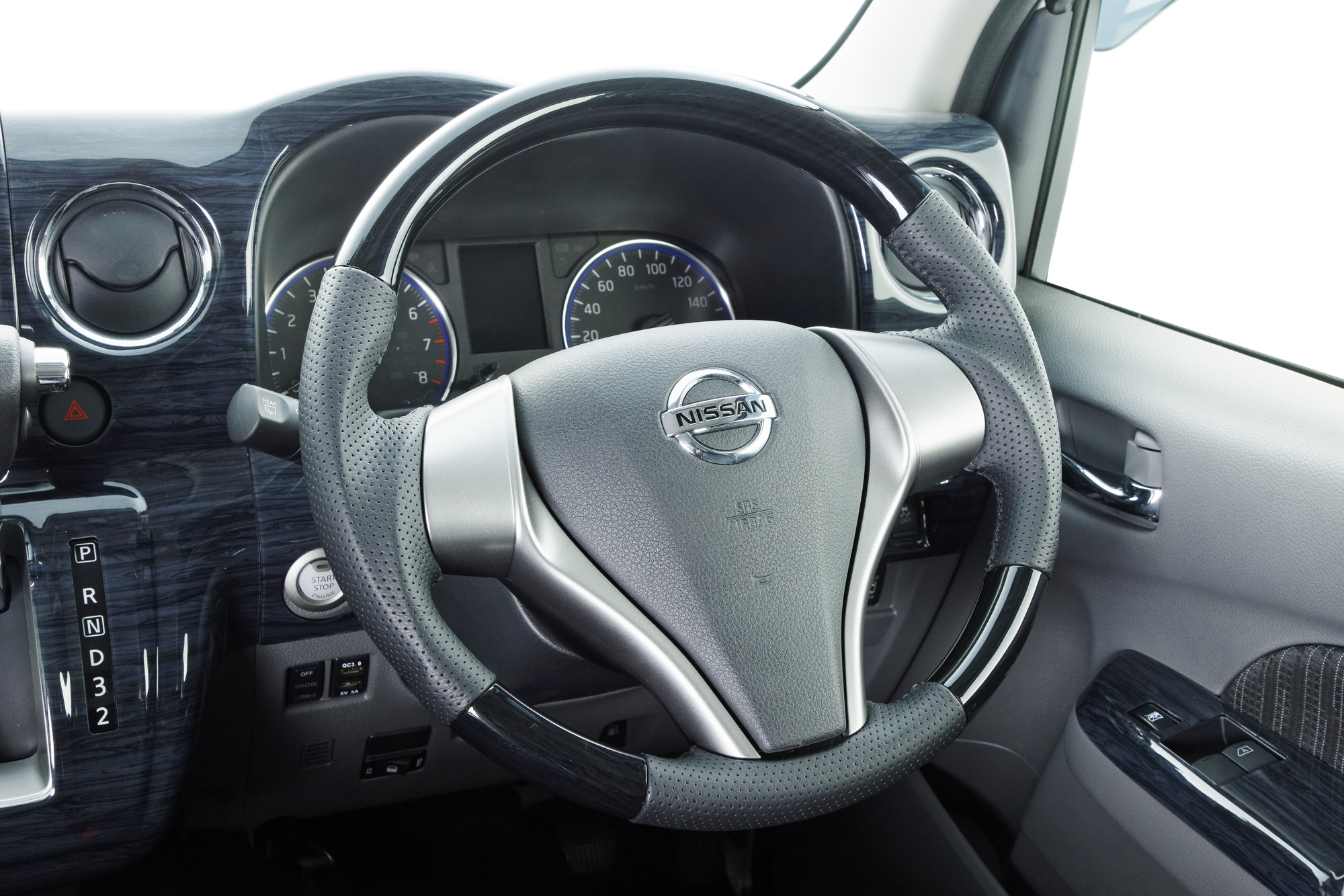 ウッドコンビステアリング(2012.6～2021.10) | HEARTS | ハーツ 公式サイト