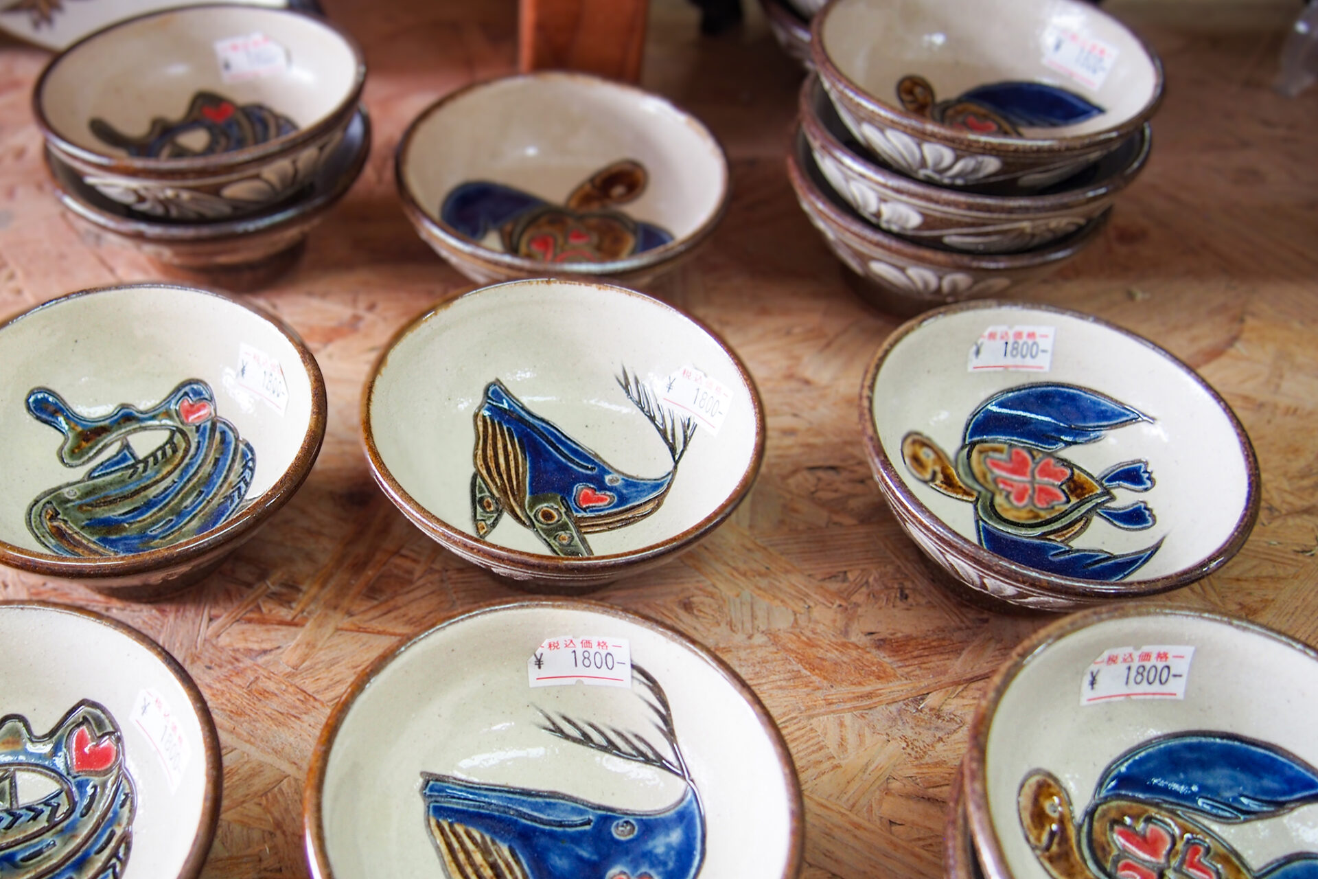 人間国宝の伝統を継ぐ、鮮やかで美しさあふれるやちむん、読谷村「陶芸