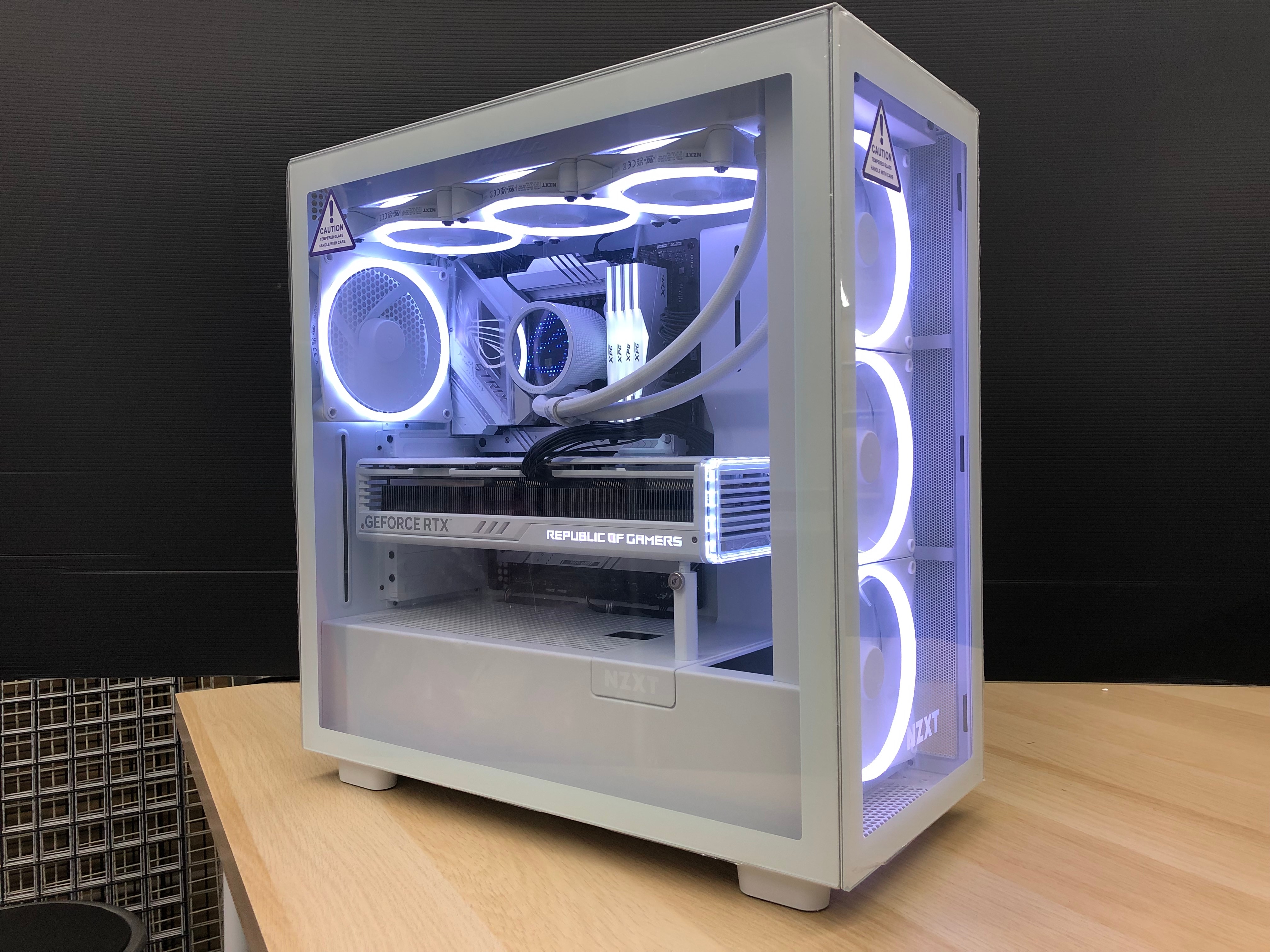 💻純白の魅力！自作PC組立代行事例で性能と美を両立✨ | ドスパラの