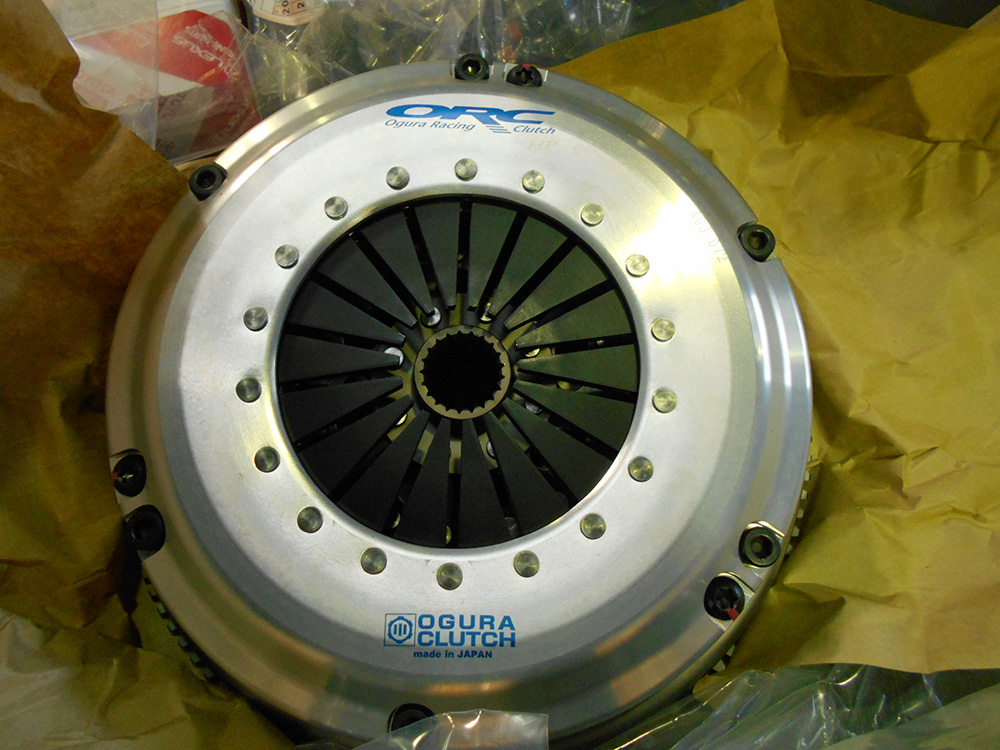 アルテッツァ SXE10のクラッチ交換 - カー用品持込取り付け専門店