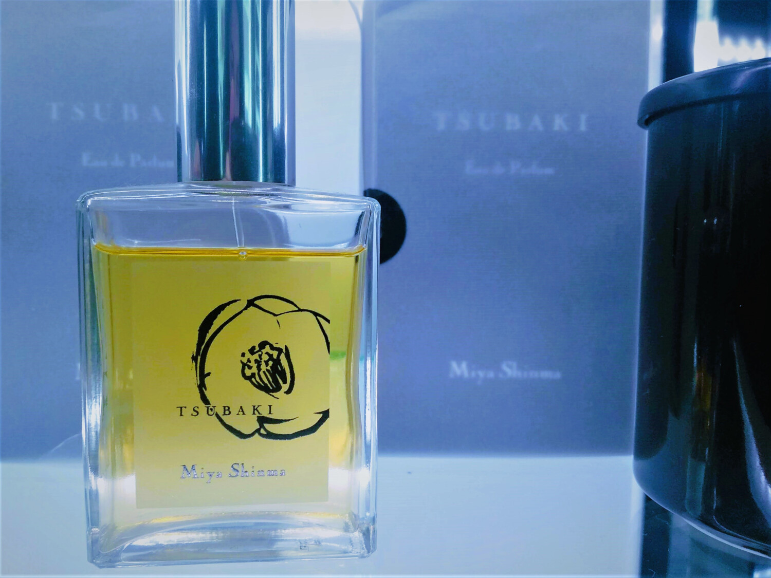 Tsubaki Miya Shinma 香水 - 2015年のユニセックス フレグランス