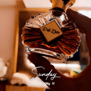 Oud Zhen Areej Le Doré perfume - a fragrância Compartilhável 2021