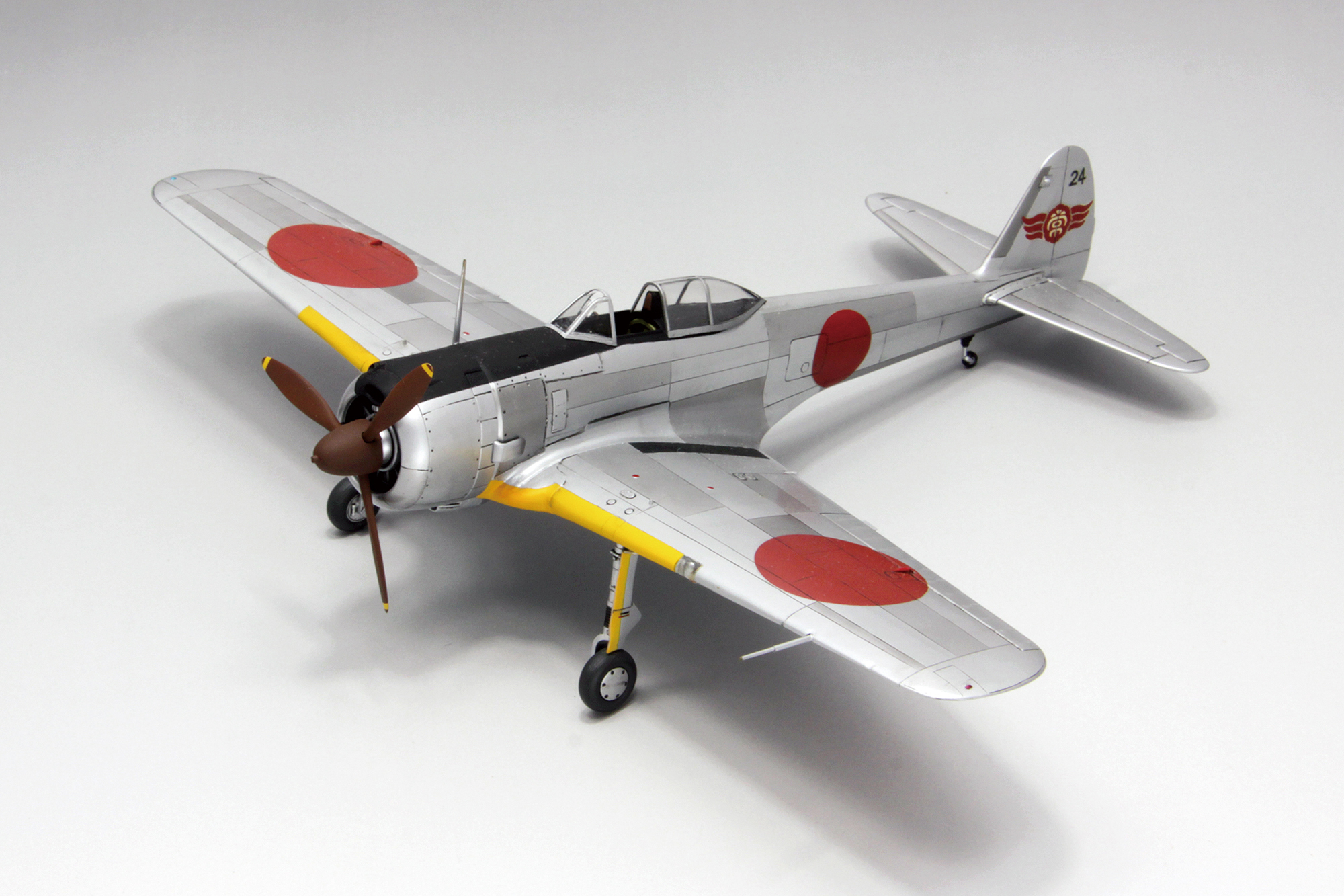 1/48 一式戦闘機 隼二型