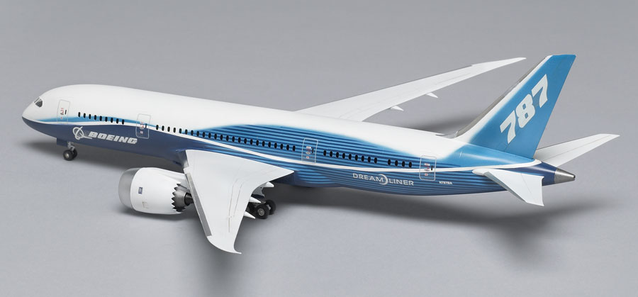 Zvezda 1/144 scale Boeing 787-8 Dreamliner | Finescale Modeler