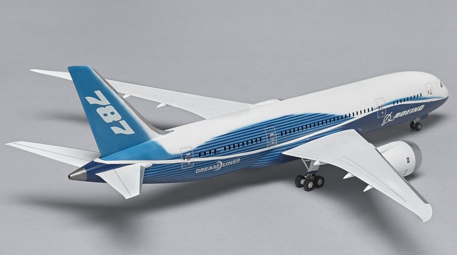 Zvezda 1/144 scale Boeing 787-8 Dreamliner | Finescale Modeler