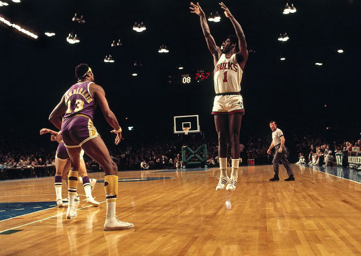 NBA史上唯一『平均トリプル・ダブル』を達成したオスカー・ロバート