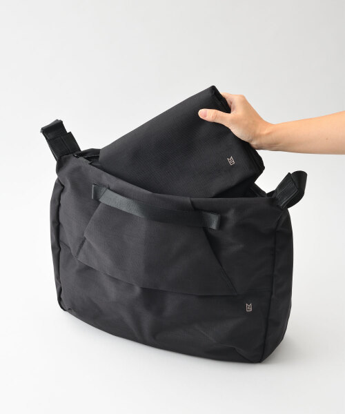 STLAKT マルチセキュリティショルダーバッグ ヘザーネイビーの通販