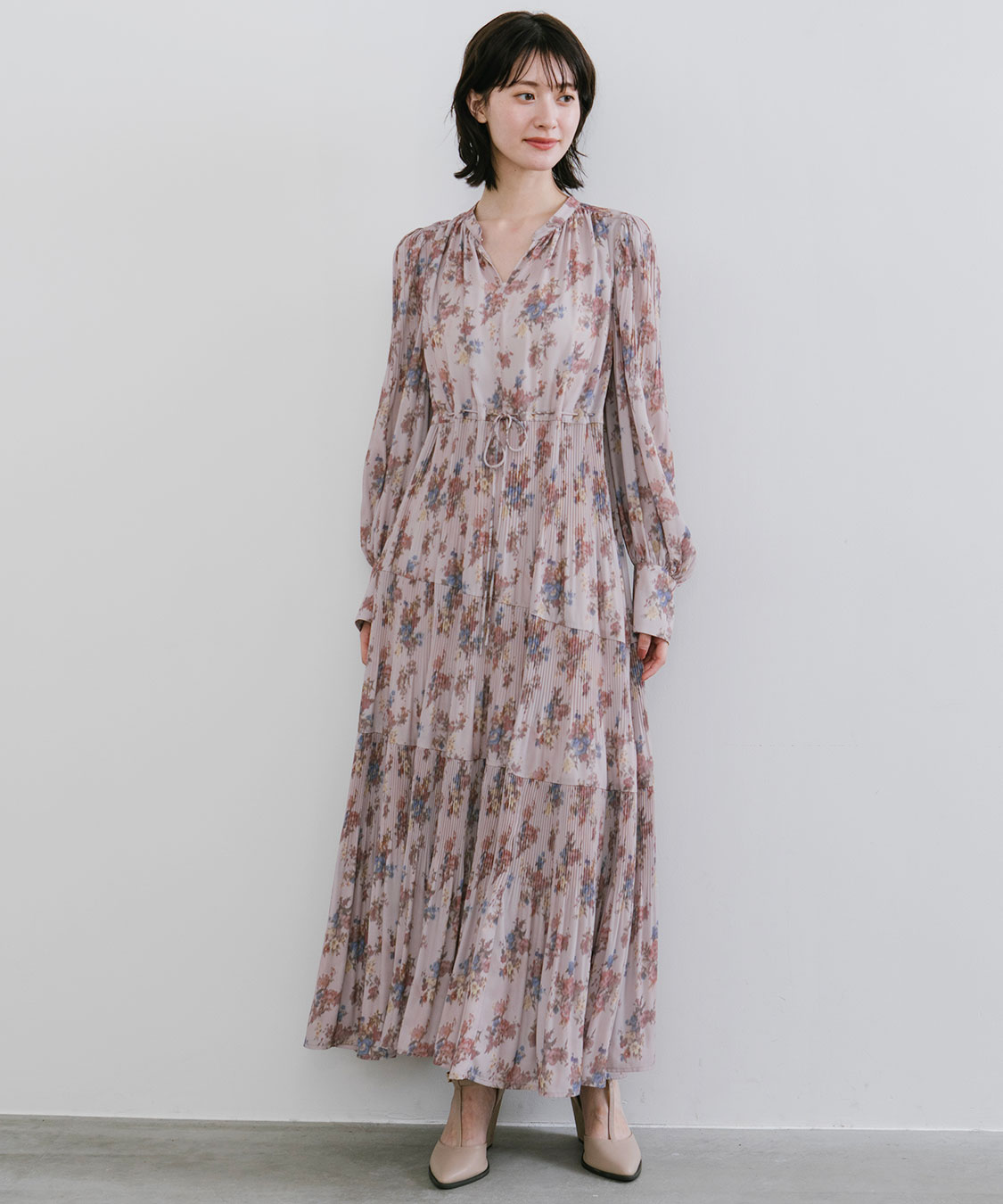 フラワープリントプリーツティアードワンピース｜PETAL ONLINE（ペタル