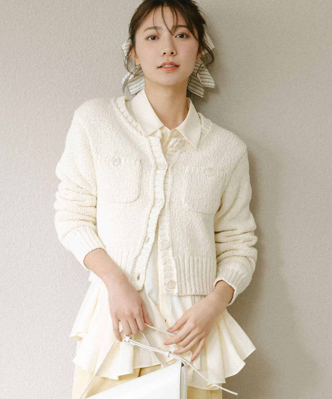 ポケットディティールコンパクトニットカーディガン｜PETAL ONLINE