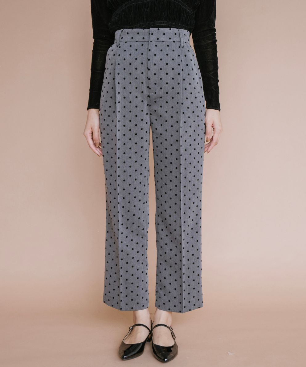 フロッキードットテーパードパンツ｜Stola.（ストラ）公式通販サイト