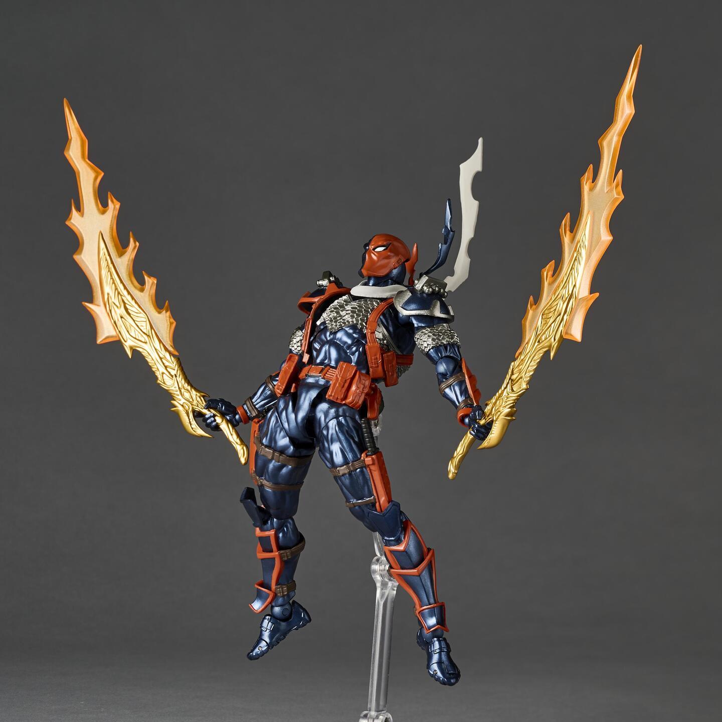 DC最強の暗殺者デスストロークのアクションフィギュアがバージョン