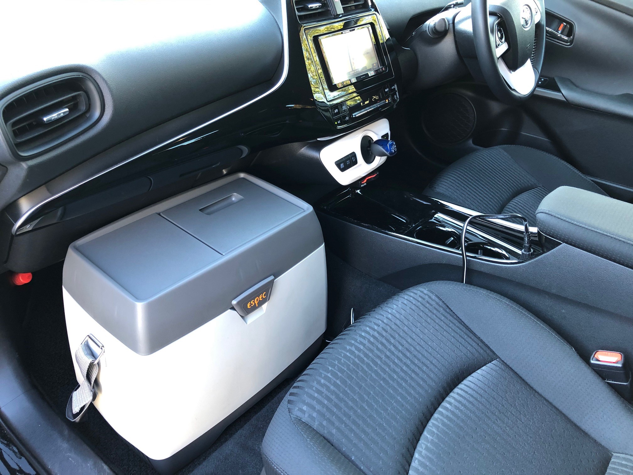 定温輸送保冷庫（MHD14F-D-ES）｜ヤマト科学株式会社