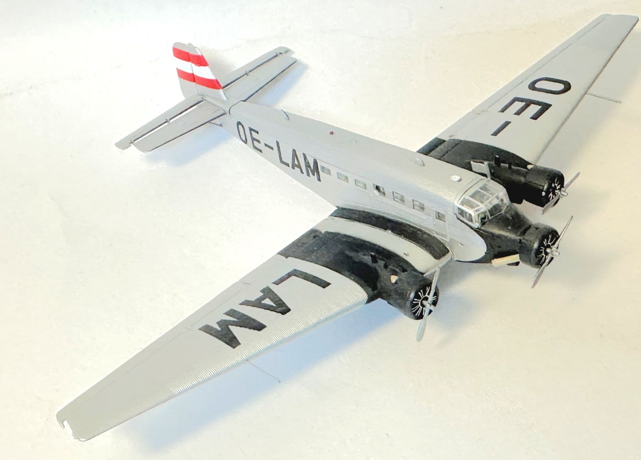 Junkers Ju-52 Austrian Airways Herpa Collectors Model Scale 1 160