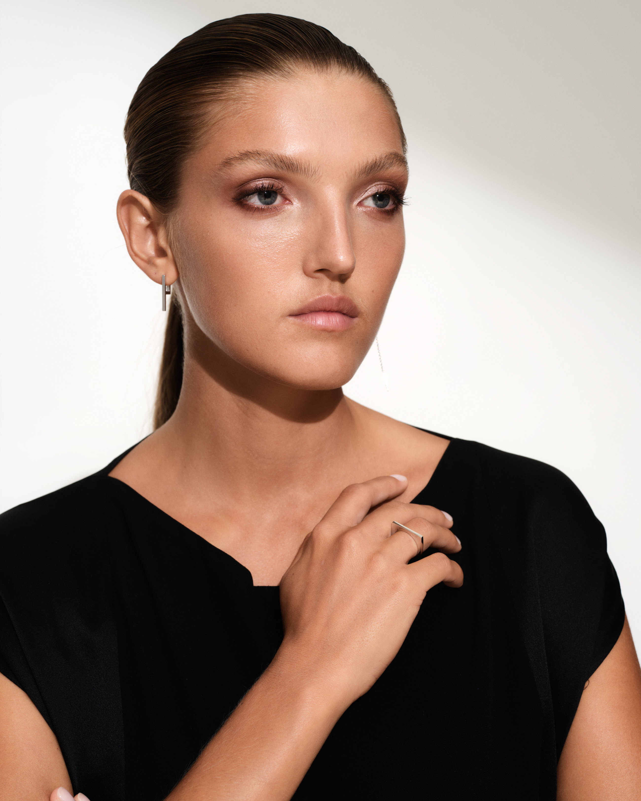 Sleek Huggie - Tom Wood Project Official Online Store