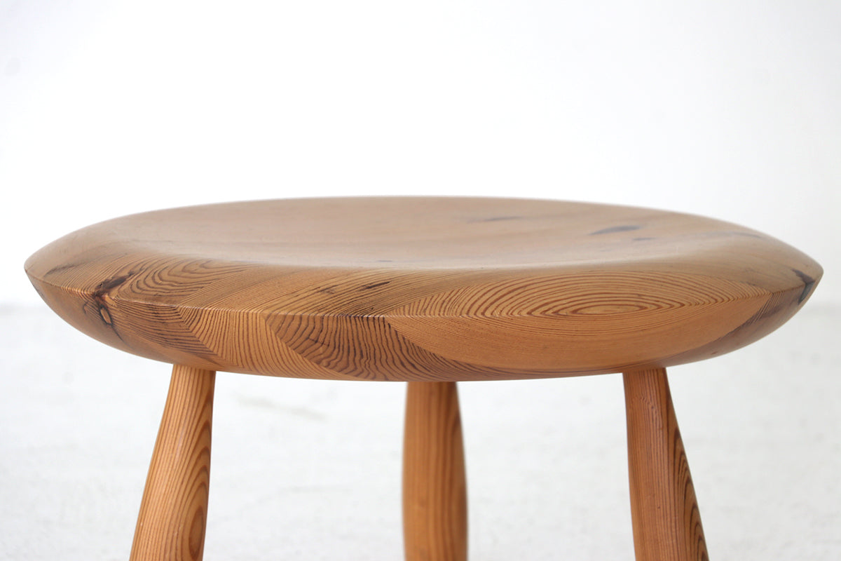 Side table / IKEA – FILM