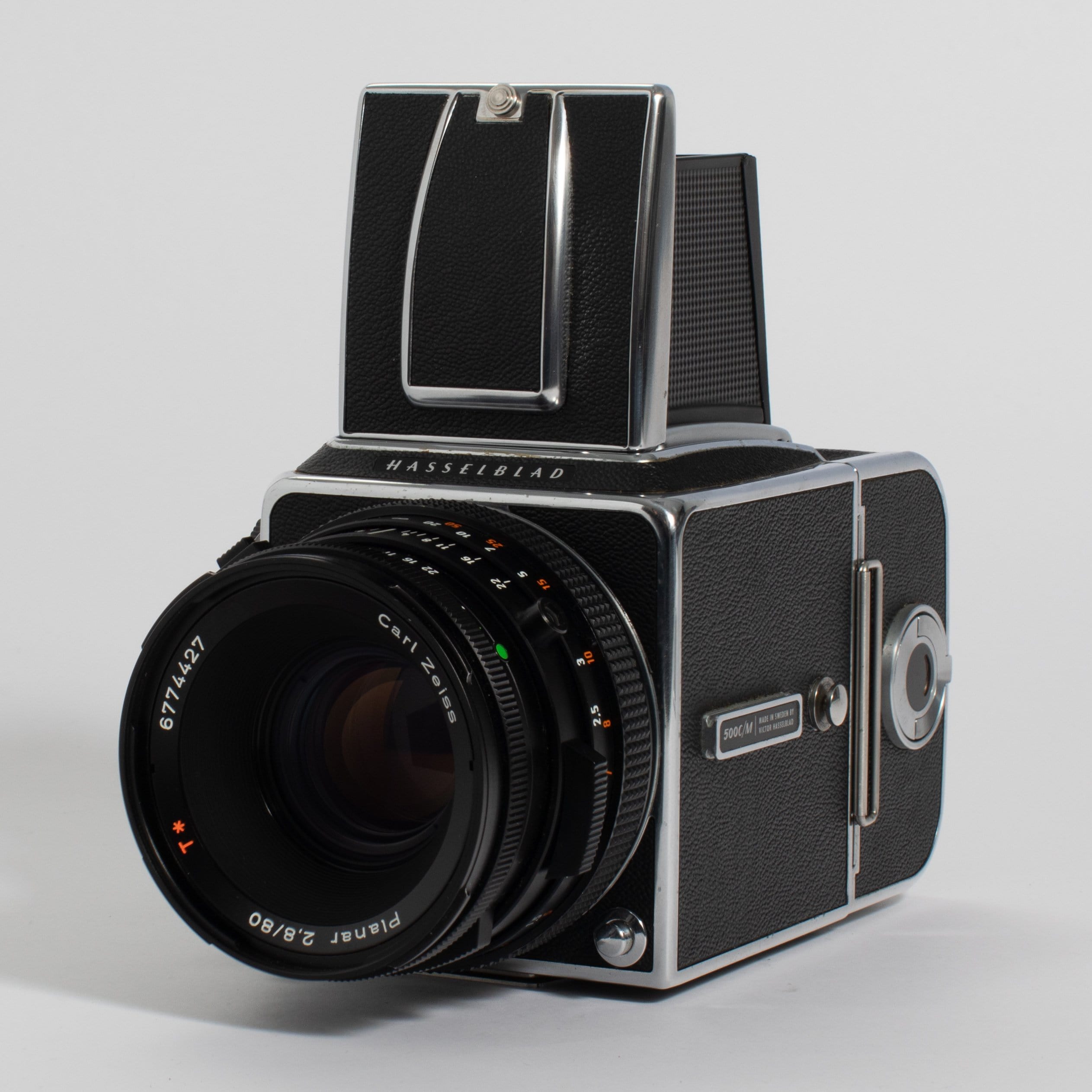 Hasselblad 500 C/M with Zeiss Planar 80mm f/2.8 CF Lens - FRESH