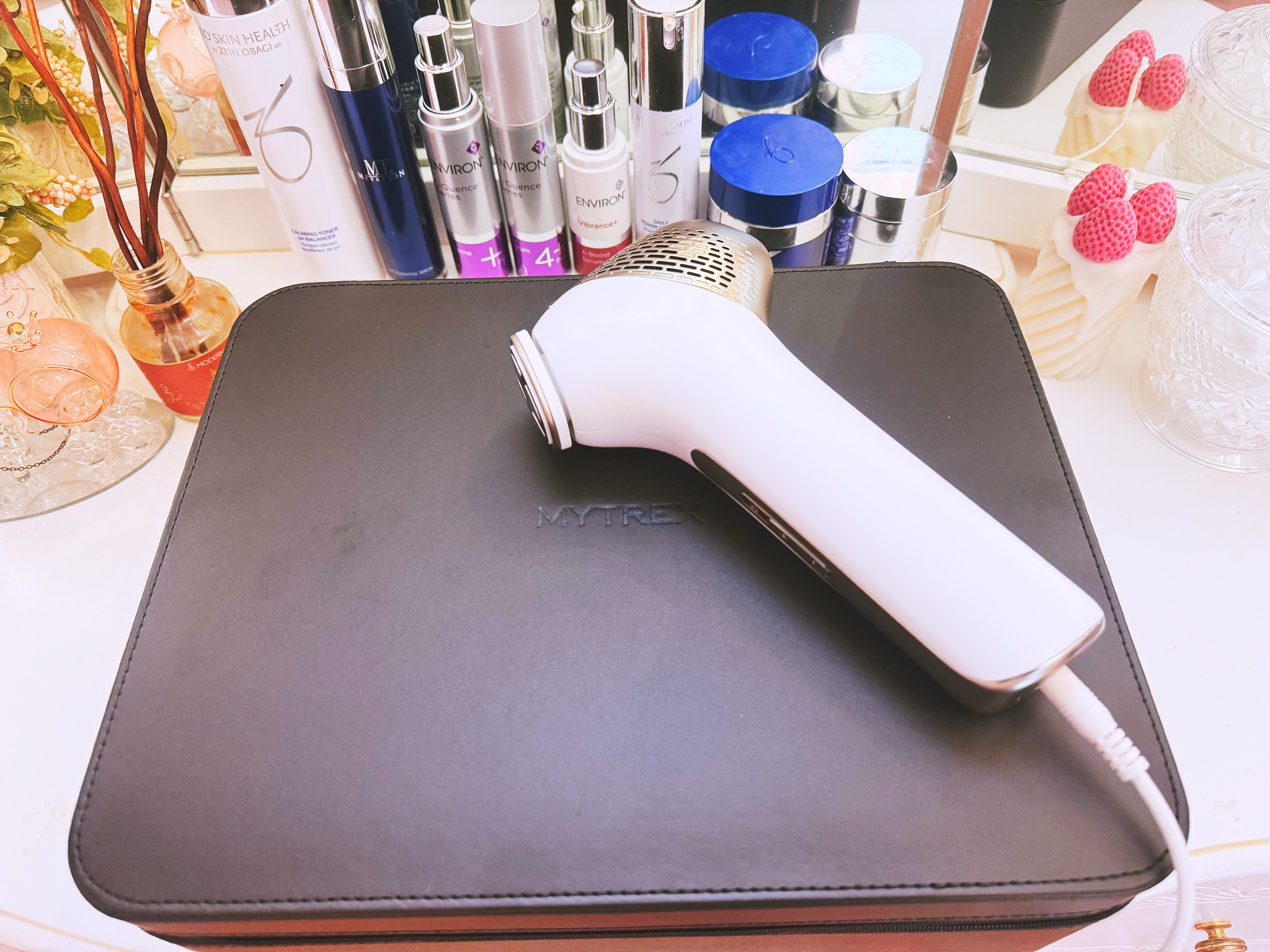 MYTREX / MiRAY ONE ホワイトの公式商品情報｜美容・化粧品情報は