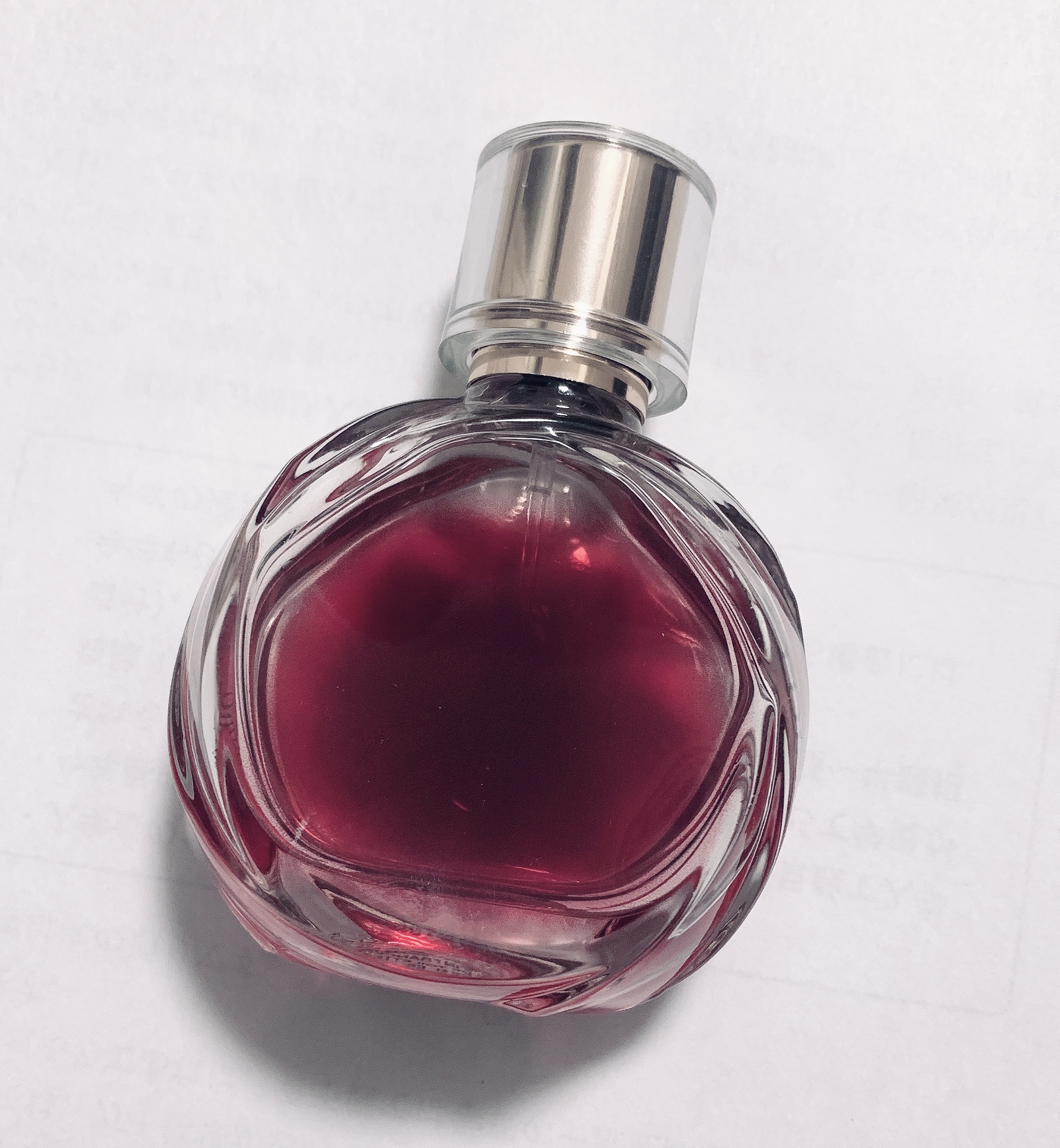 ロエベ / キサス キサス キサス パシオン オードトワレの公式商品情報