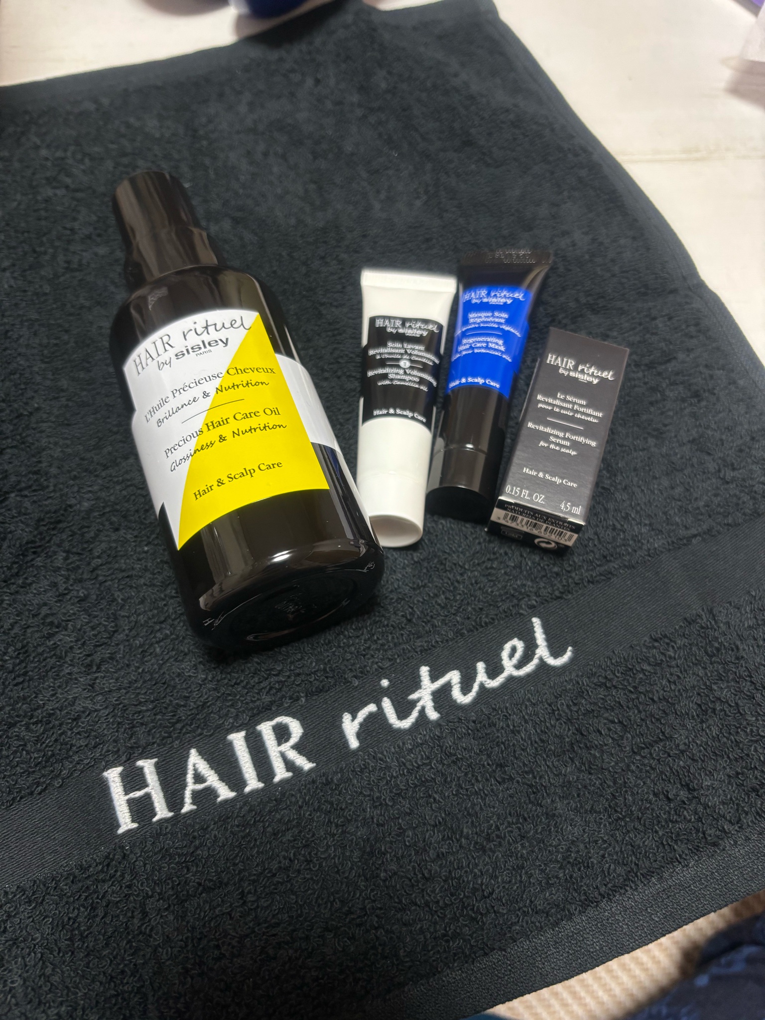 シスレー / ヘア リチュアル プレシャス ヘアケア オイルの公式商品