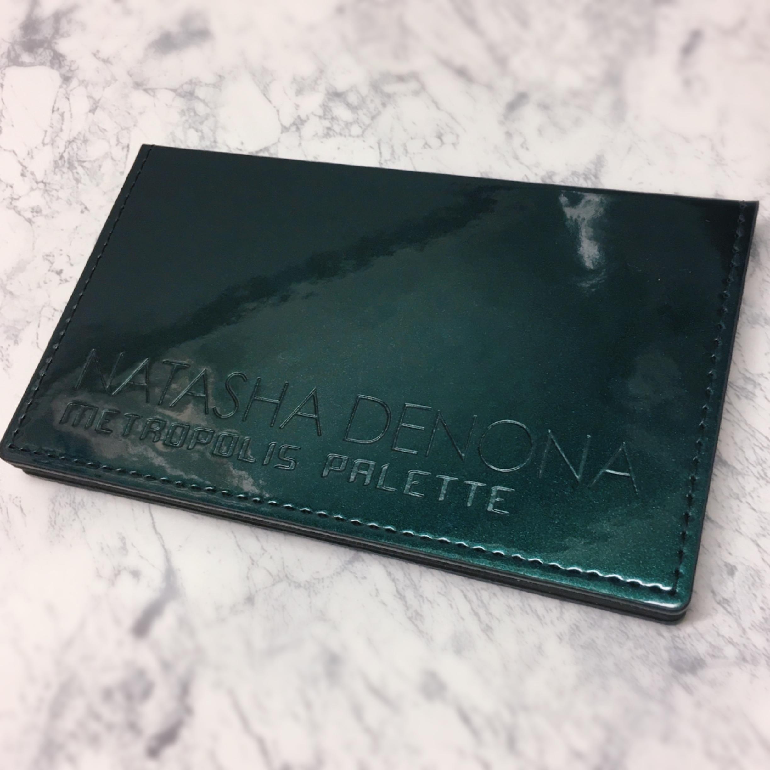 Natasha DenonaのMetropolis Palette | **minimaru**さんのブログ