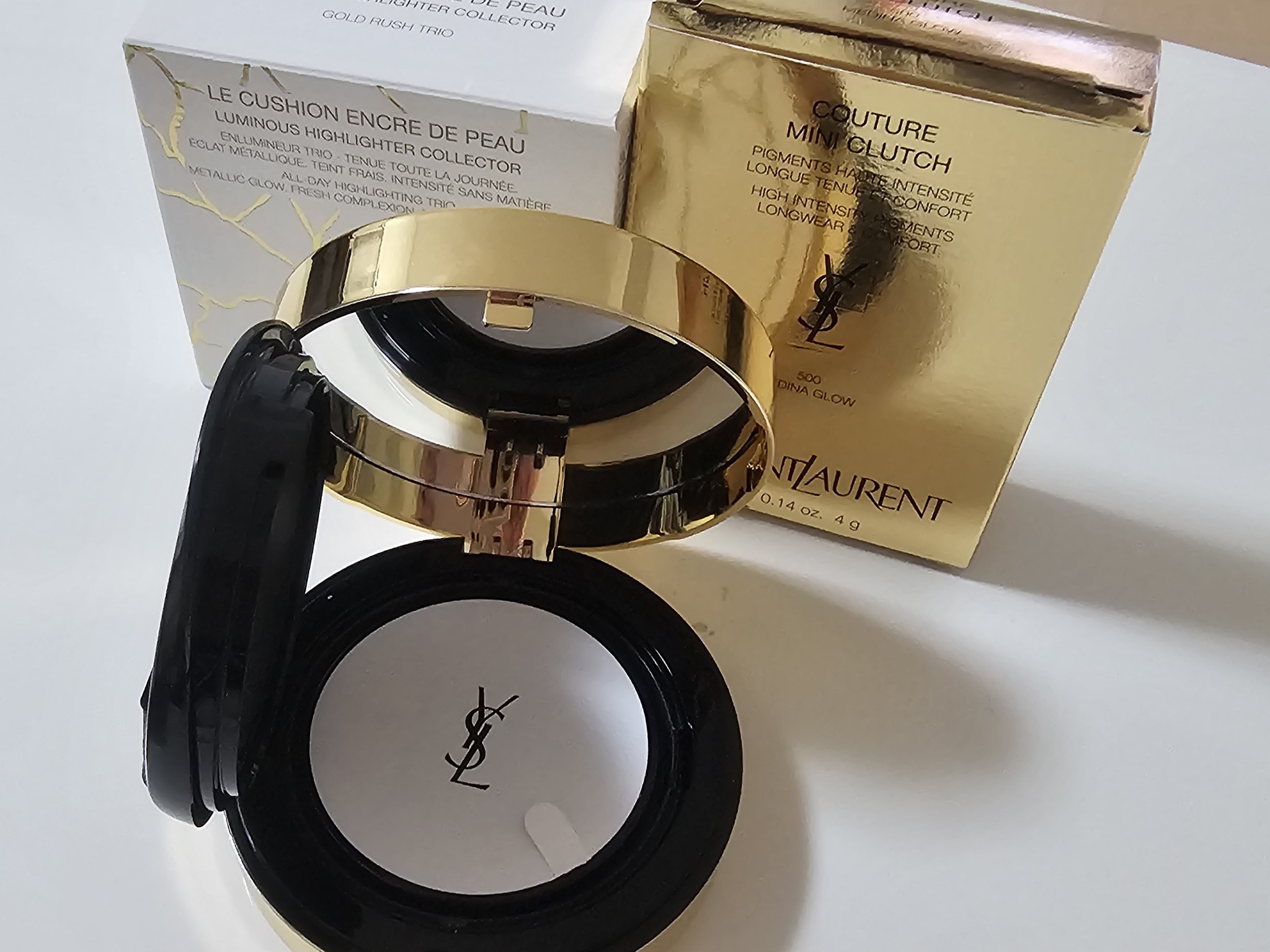 イヴ・サンローラン / アンクル ド ポー ルクッション ゴールド