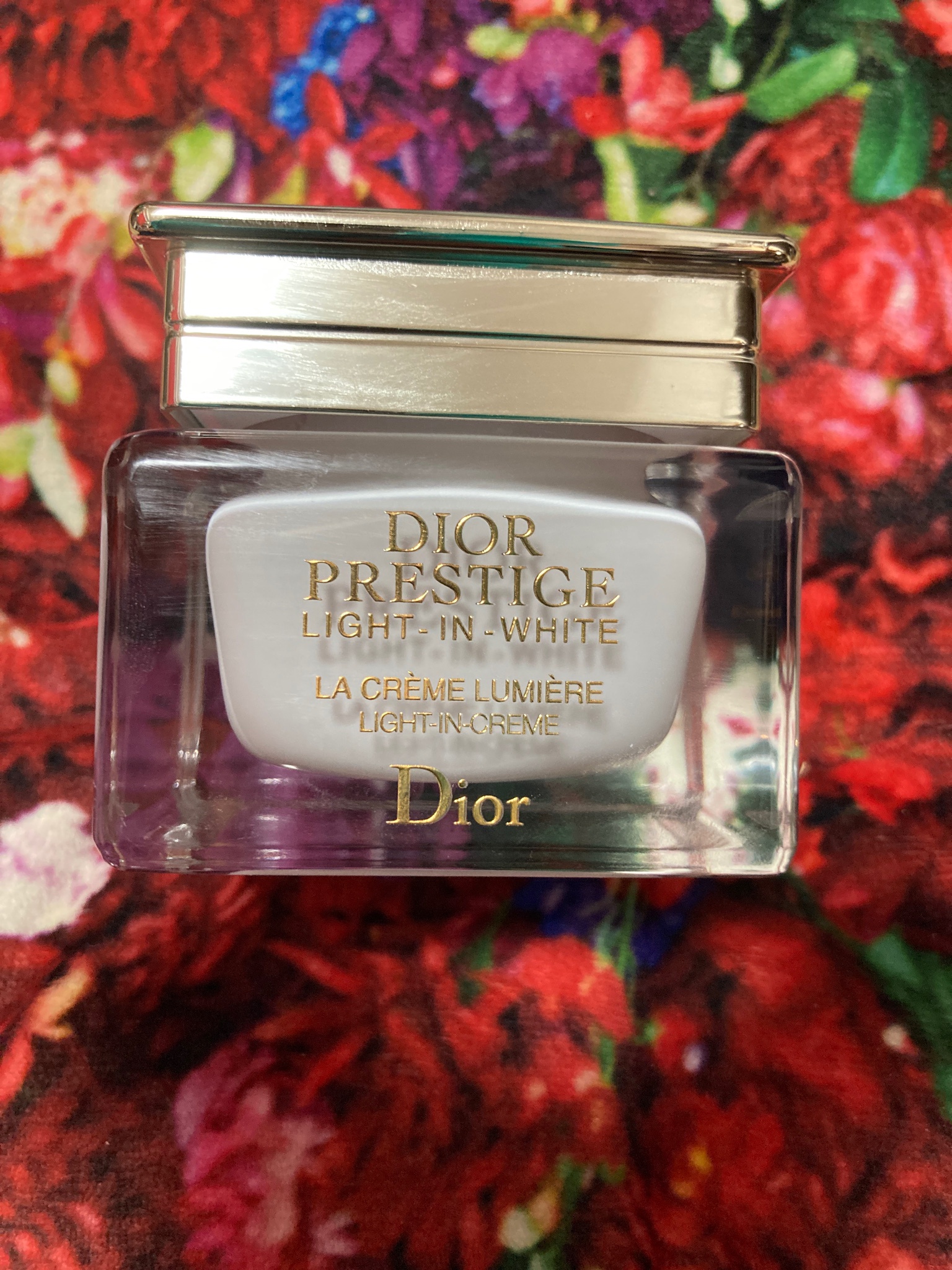 ディオール / プレステージ ホワイト ラ クレーム ルミエールの公式