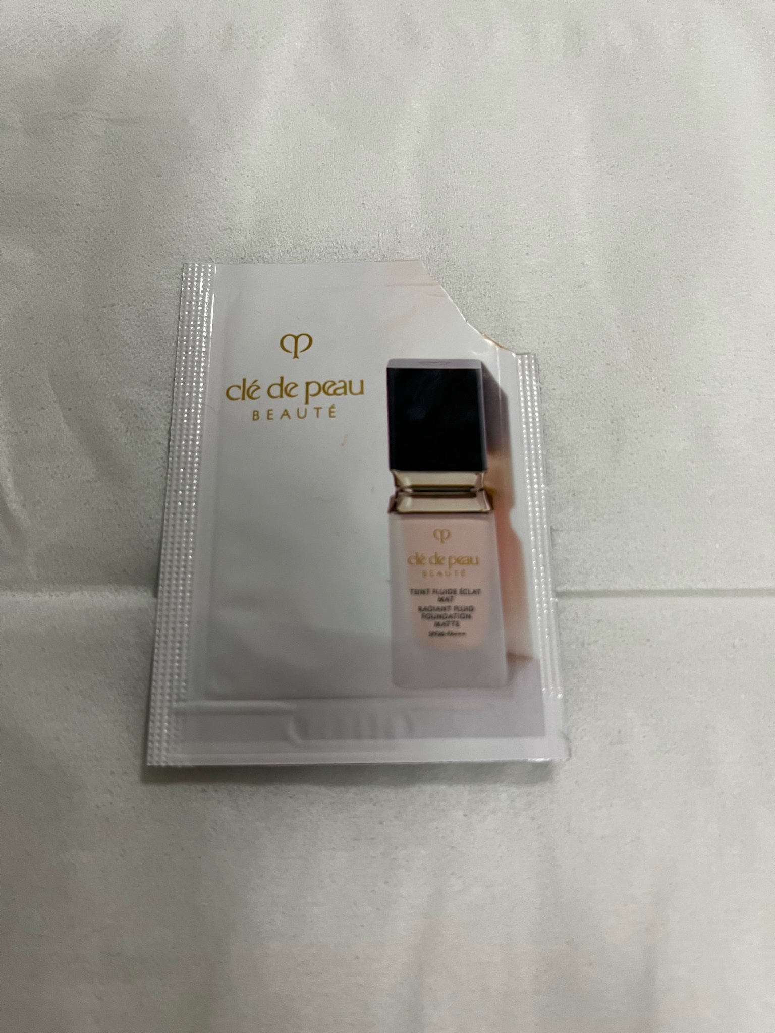 クレ・ド・ポー ボーテ / タンフリュイドエクラ マット オークル20の