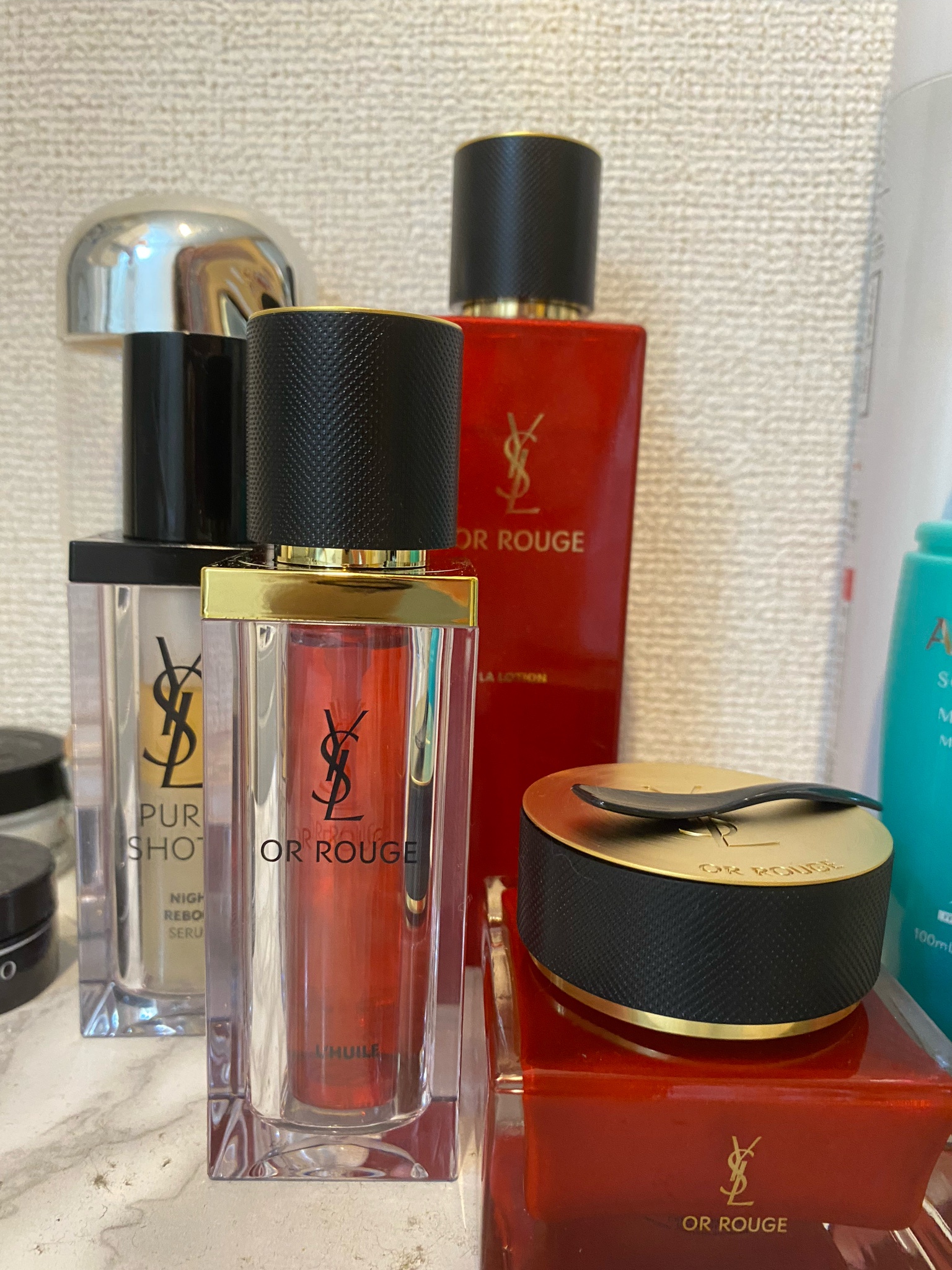 イヴ・サンローラン / オールージュ ラ ローションの公式商品情報