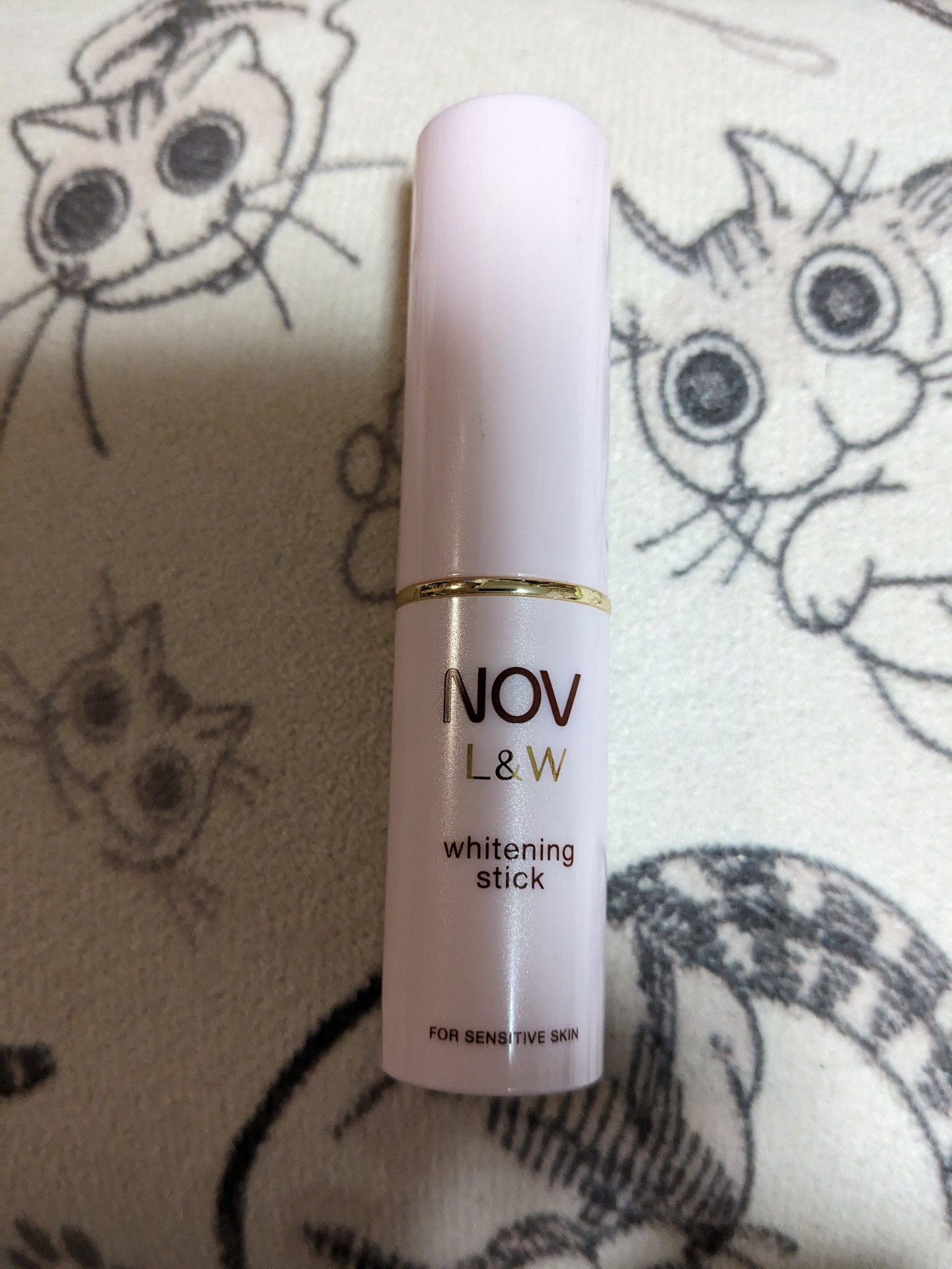 ノブ / L＆W ホワイトニングスティックの公式商品情報｜美容・化粧品