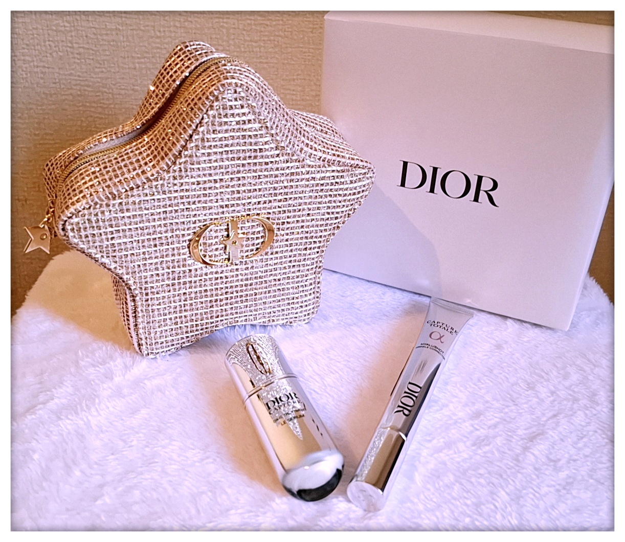 user_e02382feさま♥4点おまとめラムースヒアルショットポーチファンデ