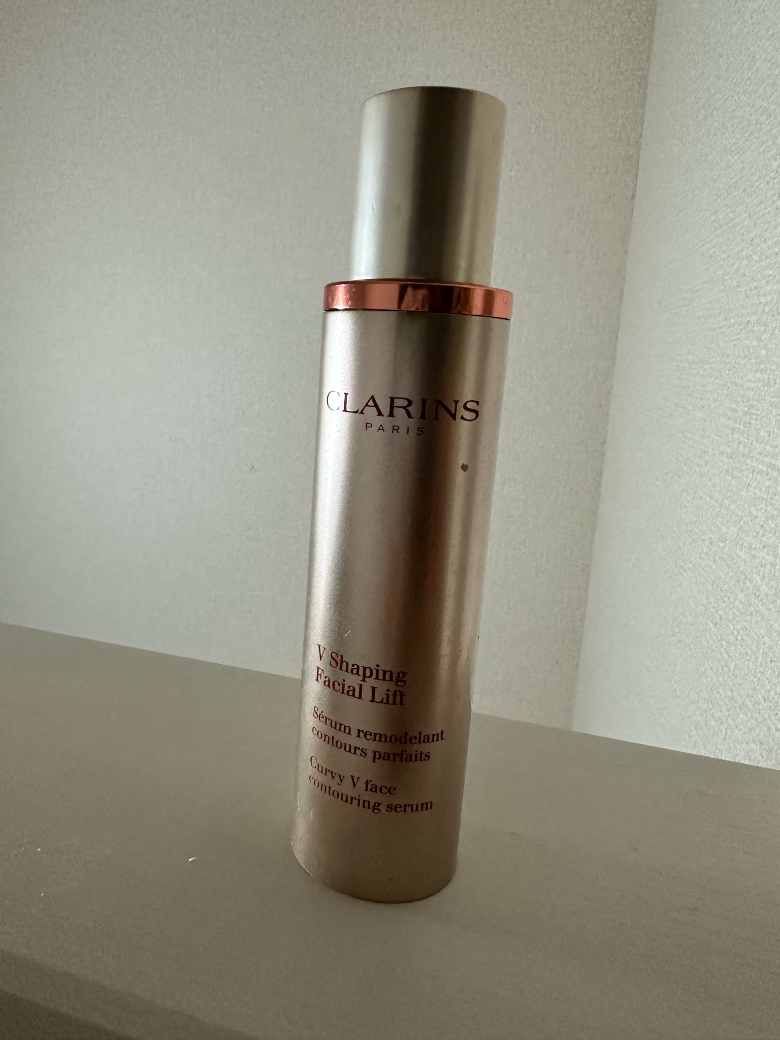 クラランス / V コントア セラム 100mLの公式商品情報｜美容・化粧品