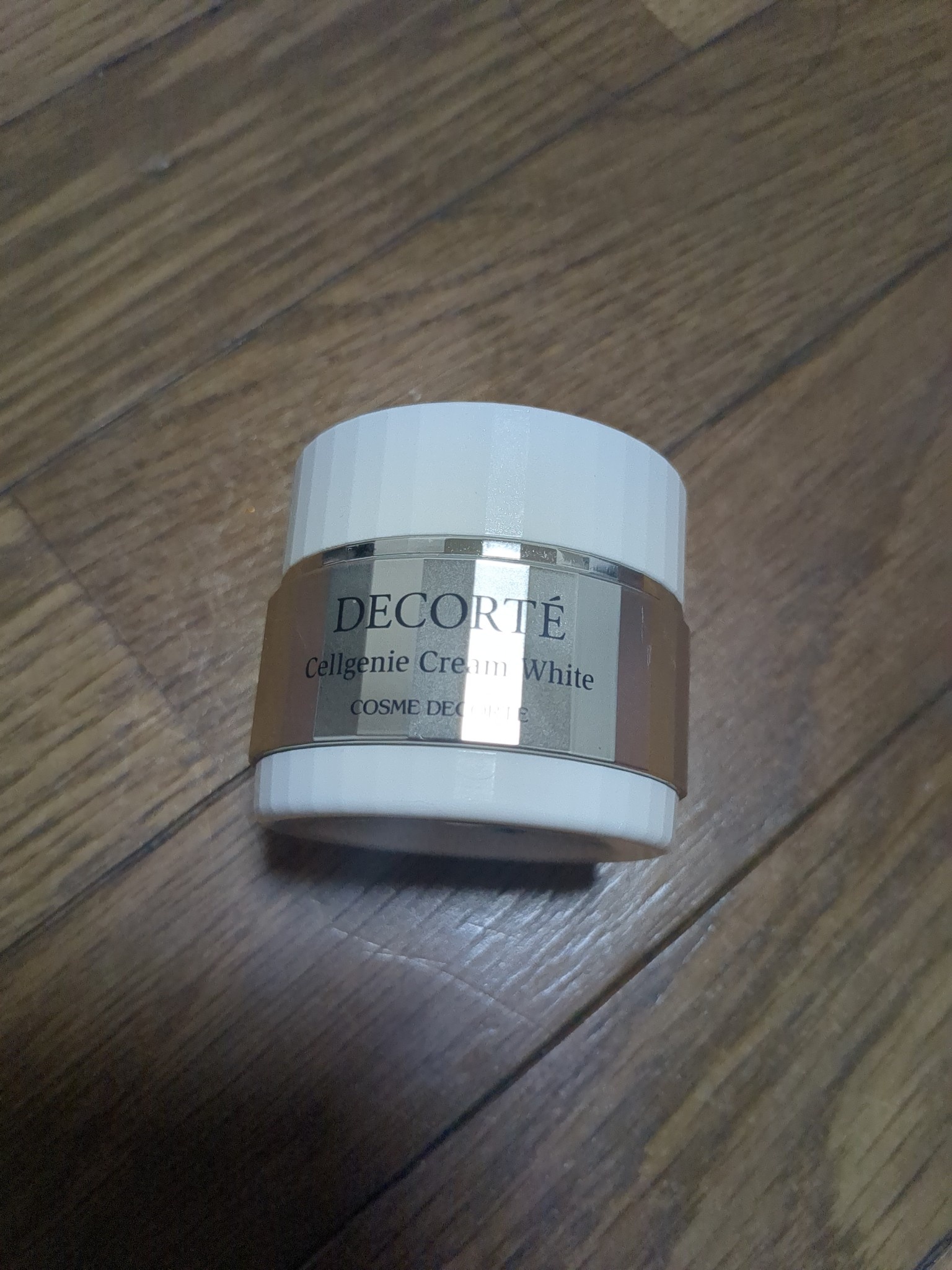 コスメデコルテ / セルジェニー クリーム ホワイトの公式商品情報