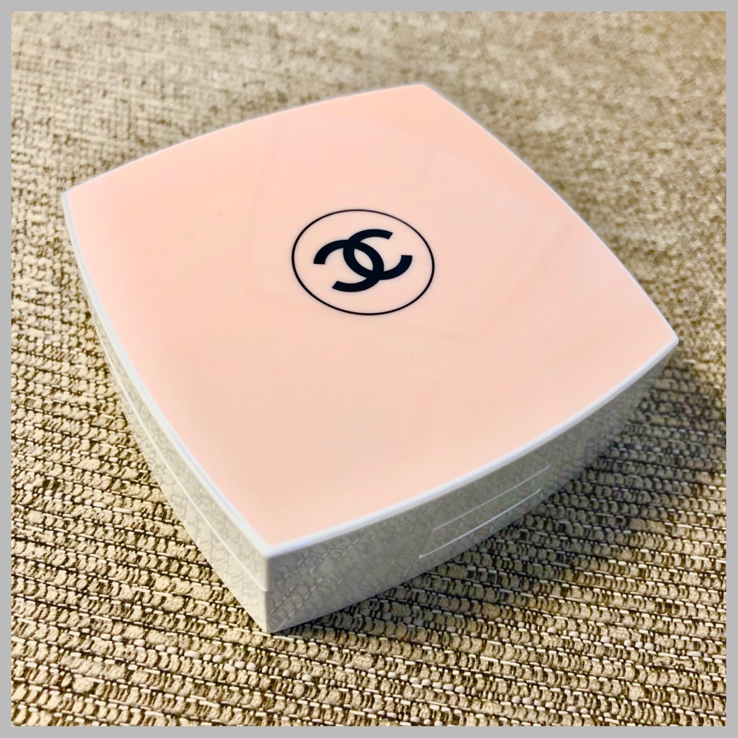 シャネル / ル ブラン トーン-アップ ロージー タッチの公式商品情報