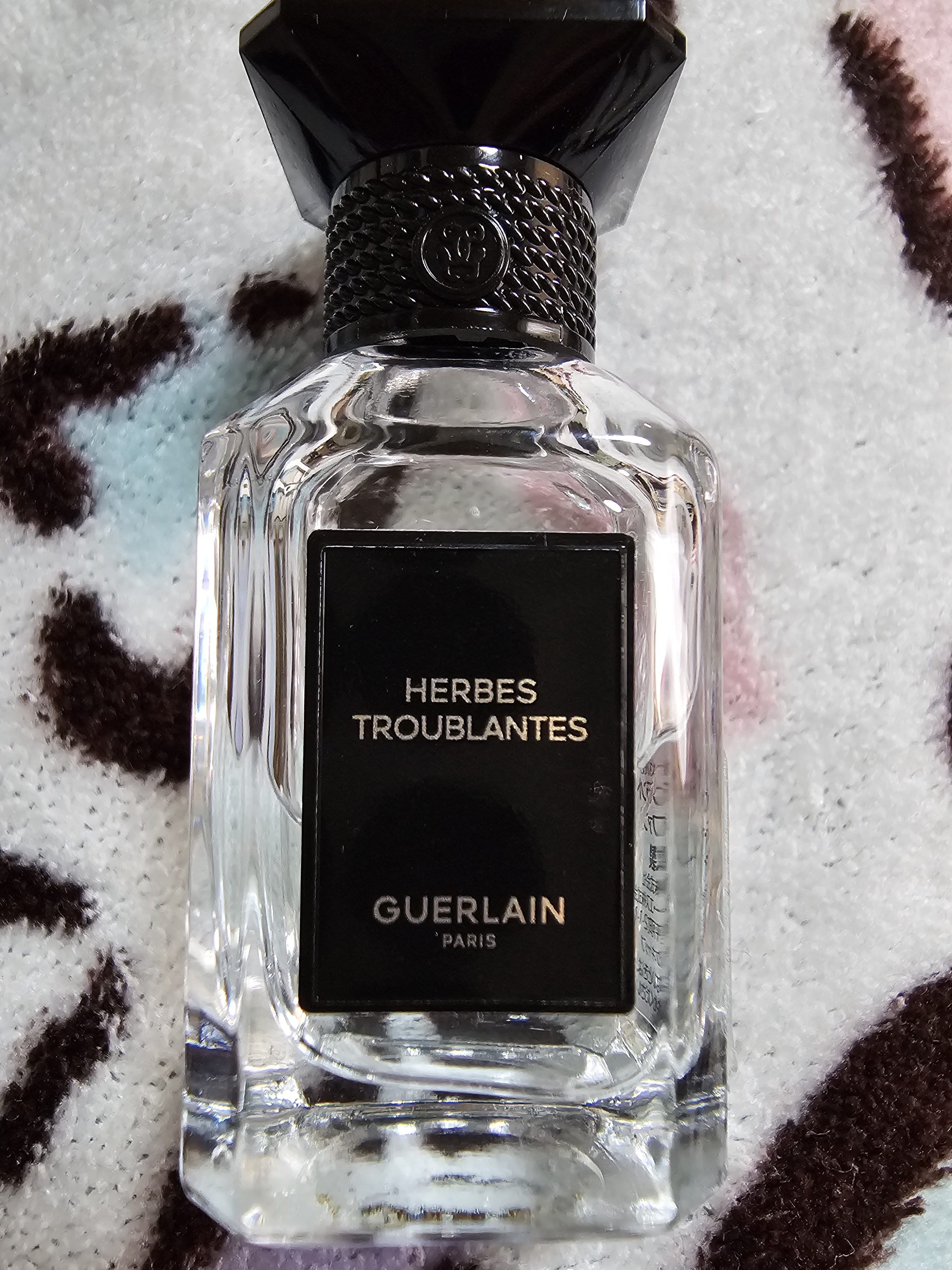 ゲラン / ラール エ ラ マティエール エルブ トゥルブラントの公式商品