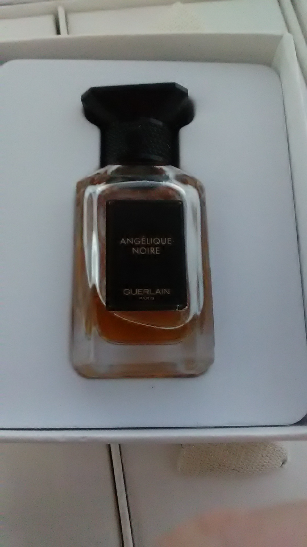 ゲラン / ラール エ ラ マティエール アンジェリーク ノワールの公式