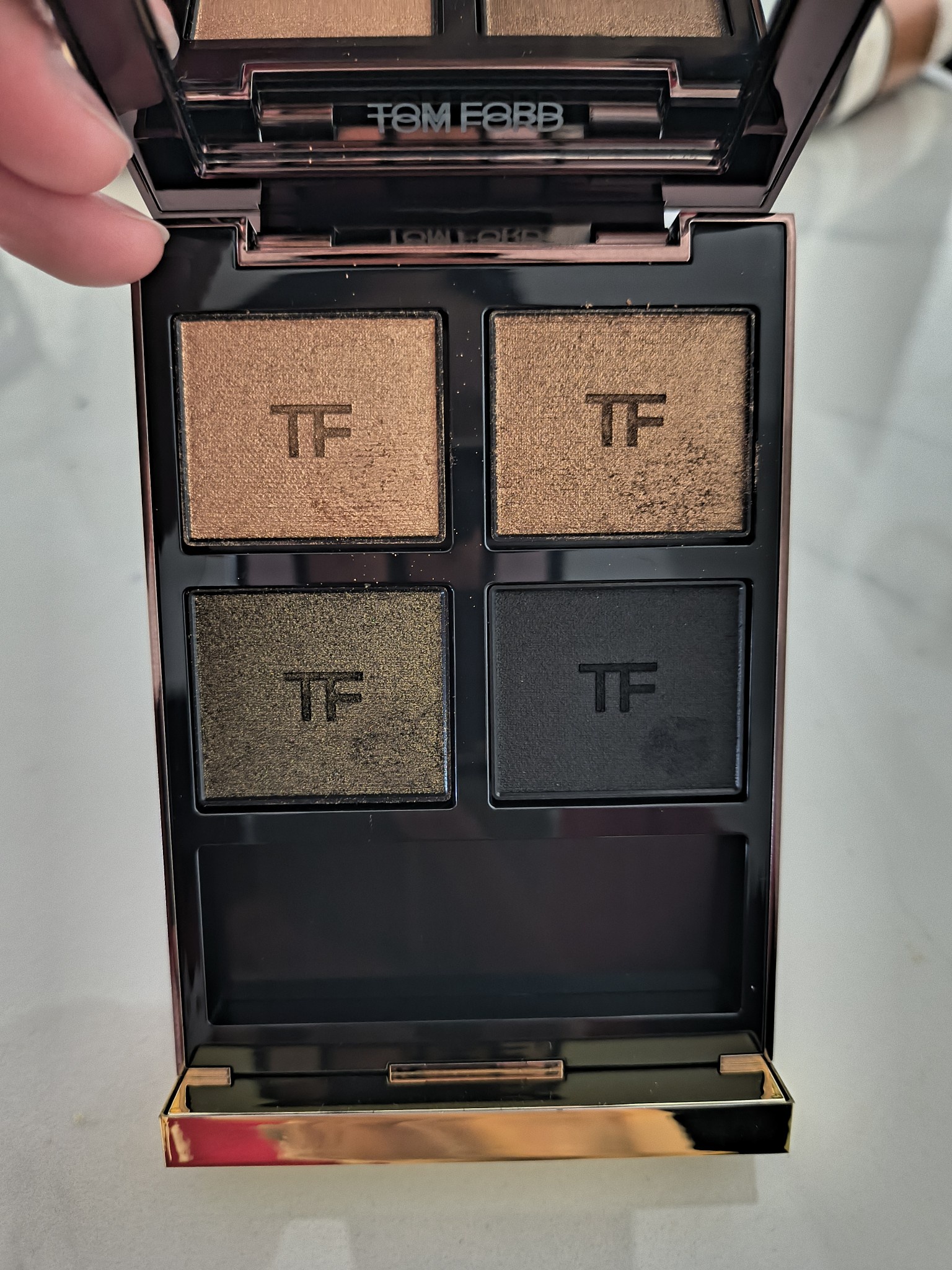 トム フォード ビューティ / アイ カラー クォード 47 オリーブ